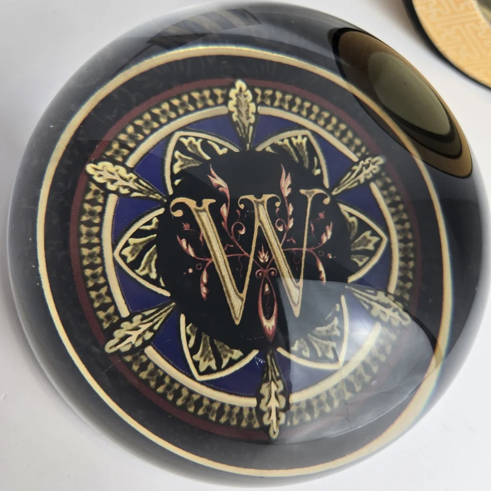 Punch Studio Made in France Crystal Dome Paperweight Monogram Initial "W" - Picture 5 of 14